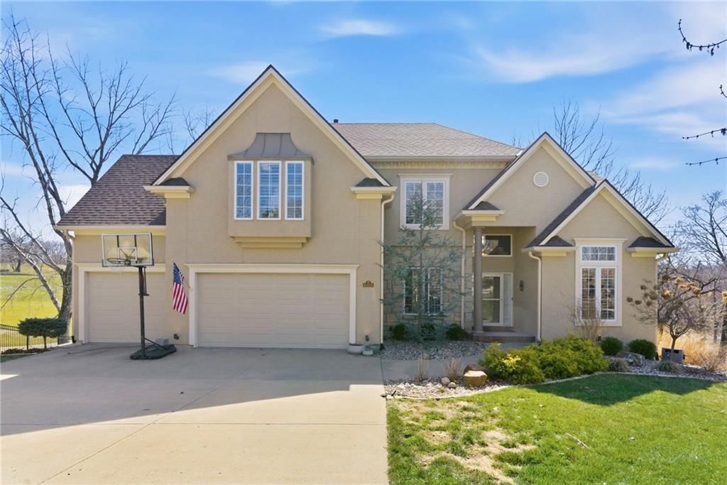 6103 Mashie Court, Parkville, MO