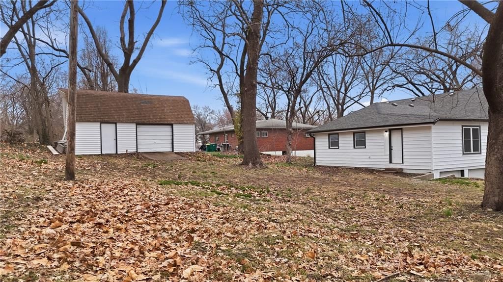 2944 N 47th Street — photo 43