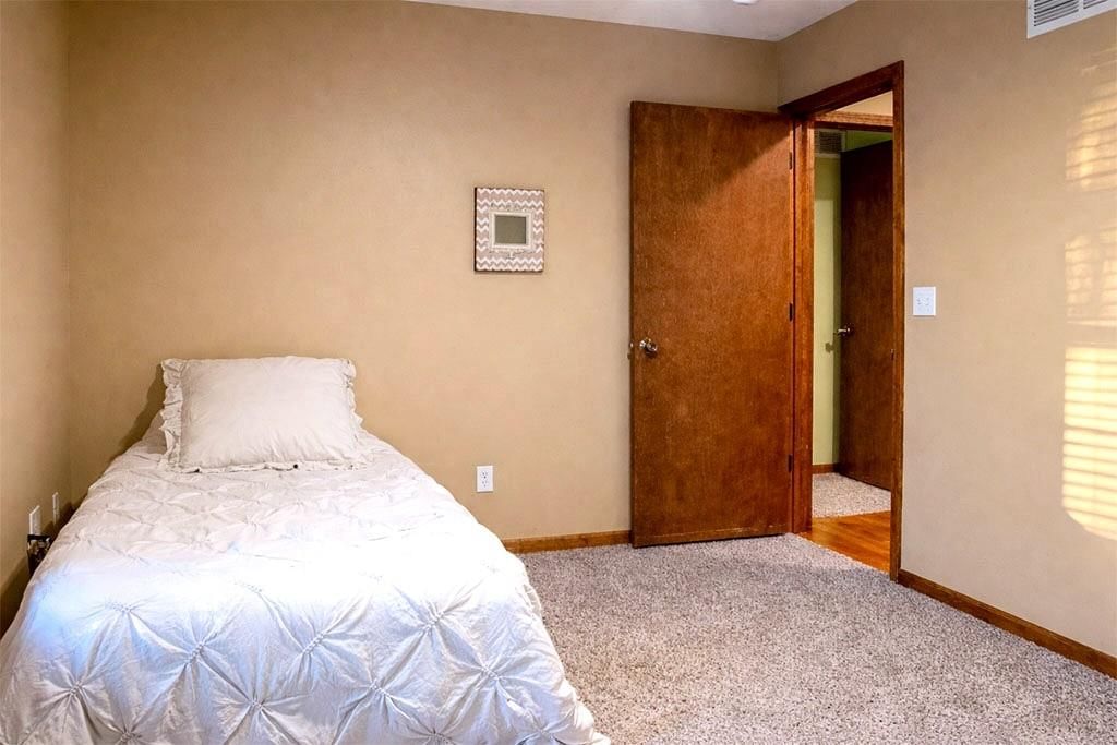 15705 Hight Avenue — photo 11