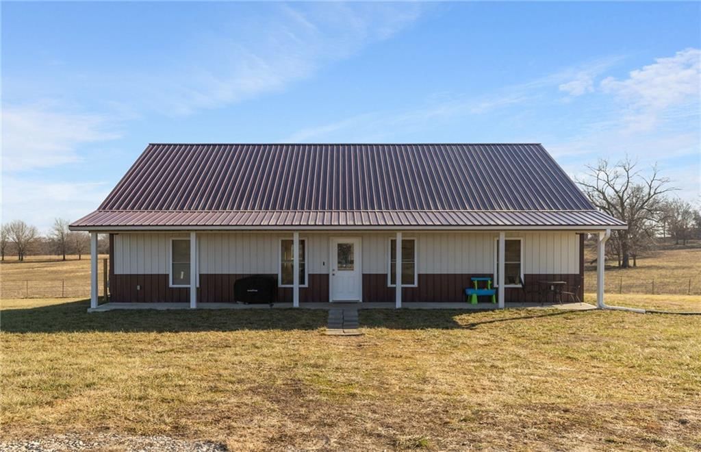 2710 NE CC Highway — photo 2