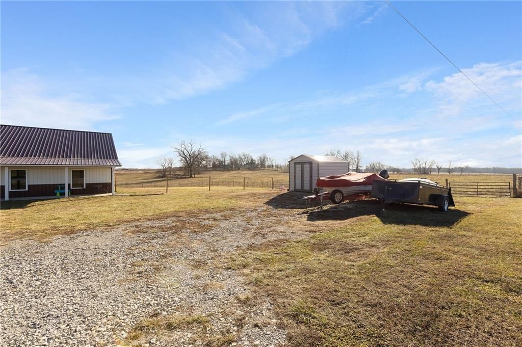 2710 NE CC Highway — photo 30