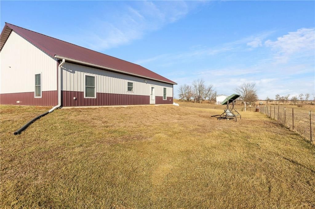 2710 NE CC Highway — photo 37