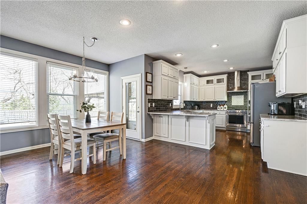 21814 W 95th Terrace — photo 9