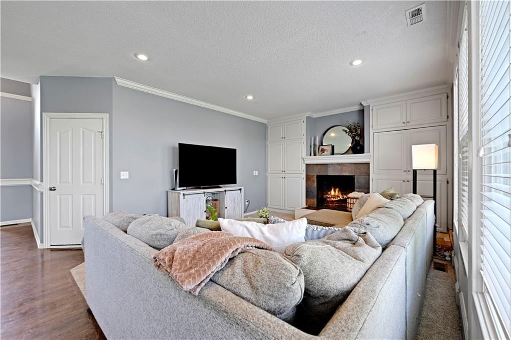 21814 W 95th Terrace — photo 12