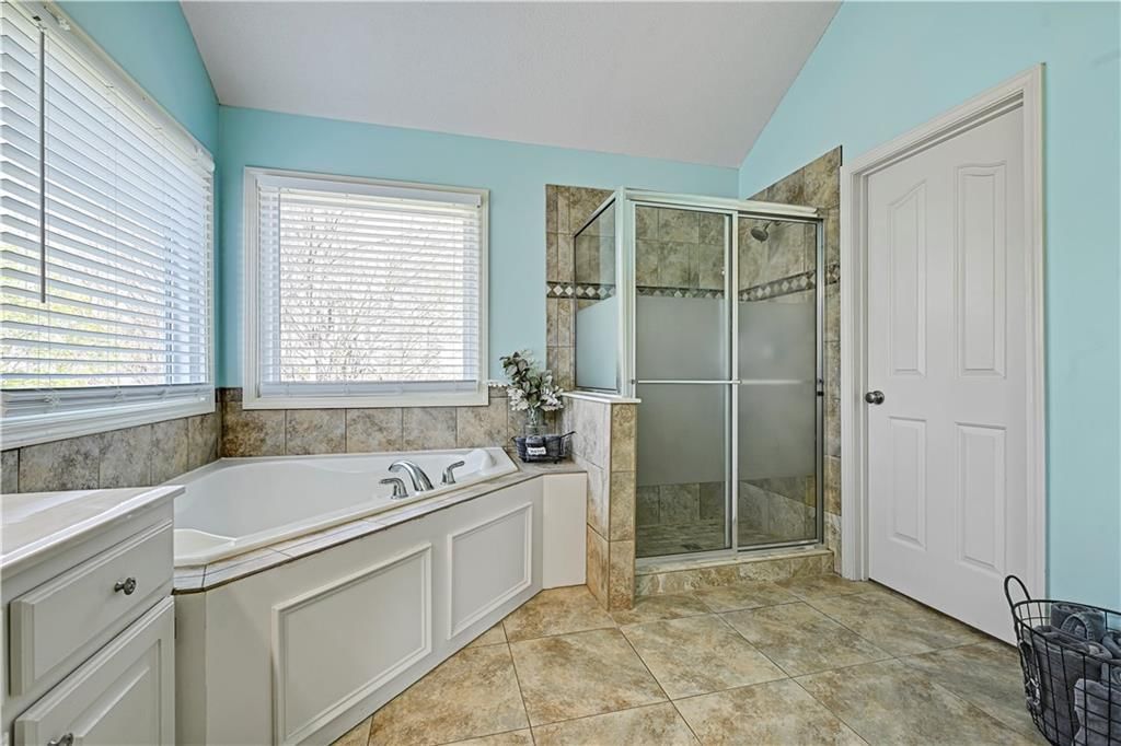 21814 W 95th Terrace — photo 22