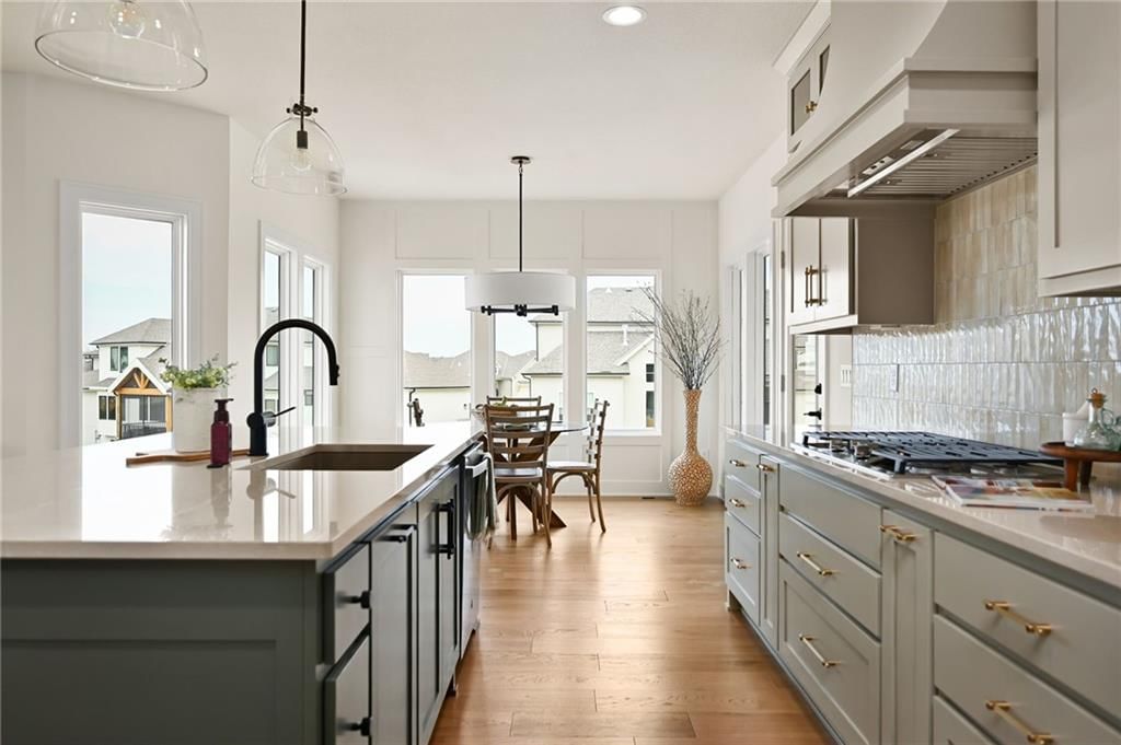 205 NW Lovins Drive — photo 9