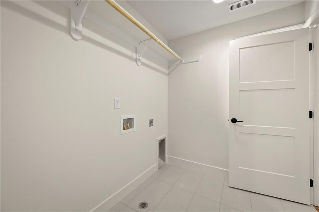 205 NW Lovins Drive — photo 23