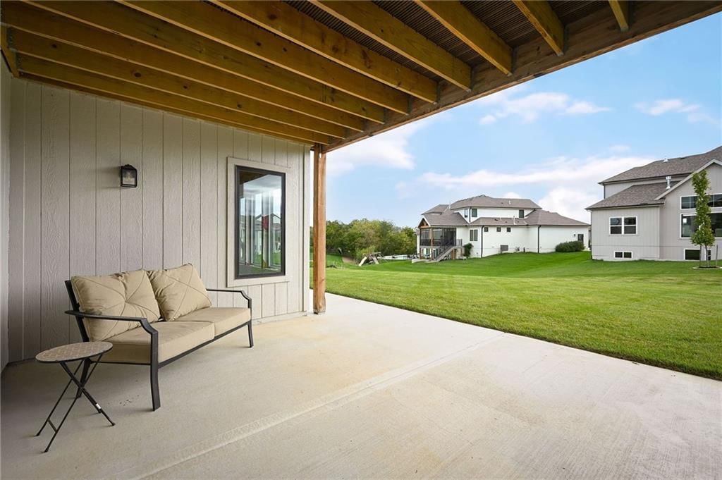 205 NW Lovins Drive — photo 29