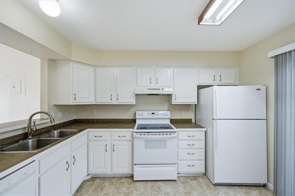 13112 S BROUGHAM Drive — photo 10