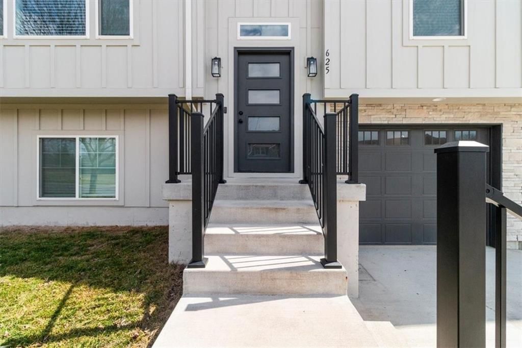 625 N Rockwell Court — photo 3