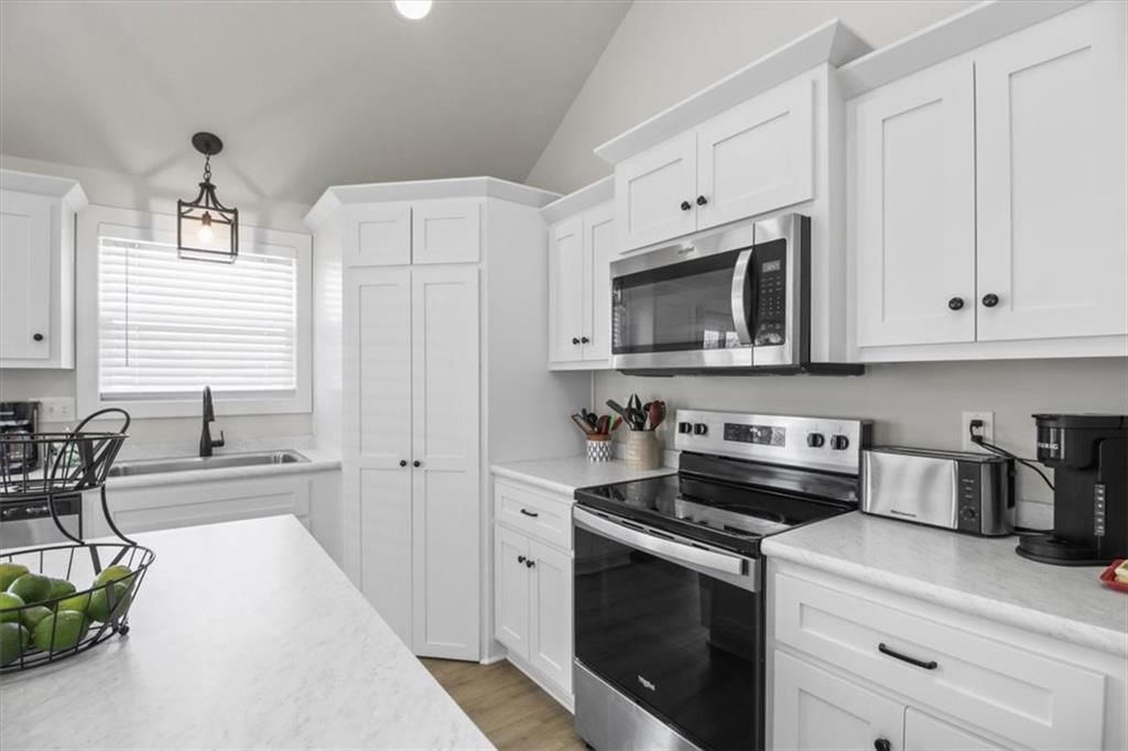 625 N Rockwell Court — photo 9