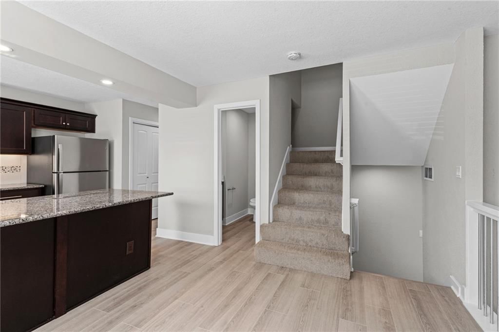4904 NW Barry Road — photo 8