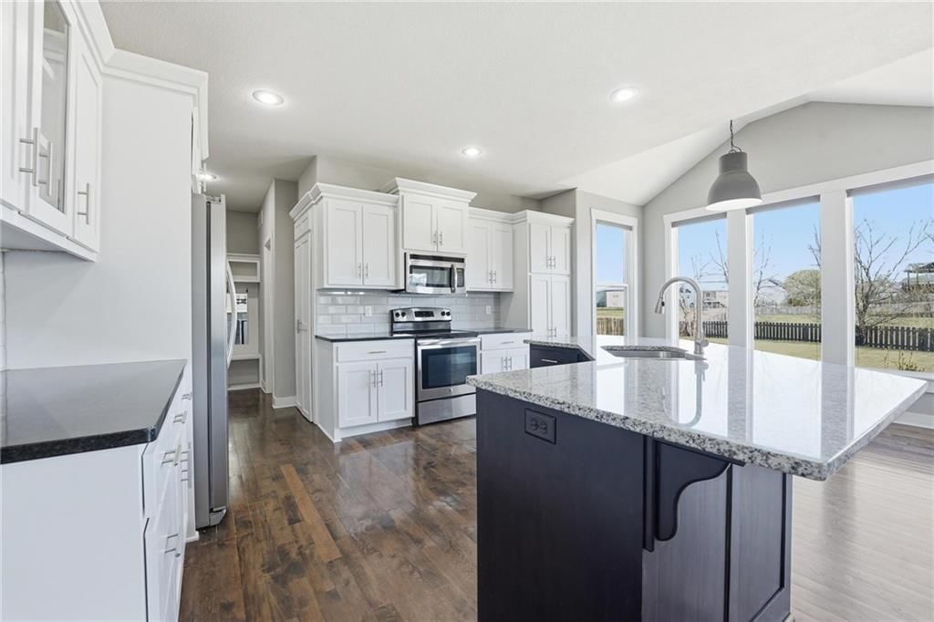 8050 NE 100th Terrace — photo 12