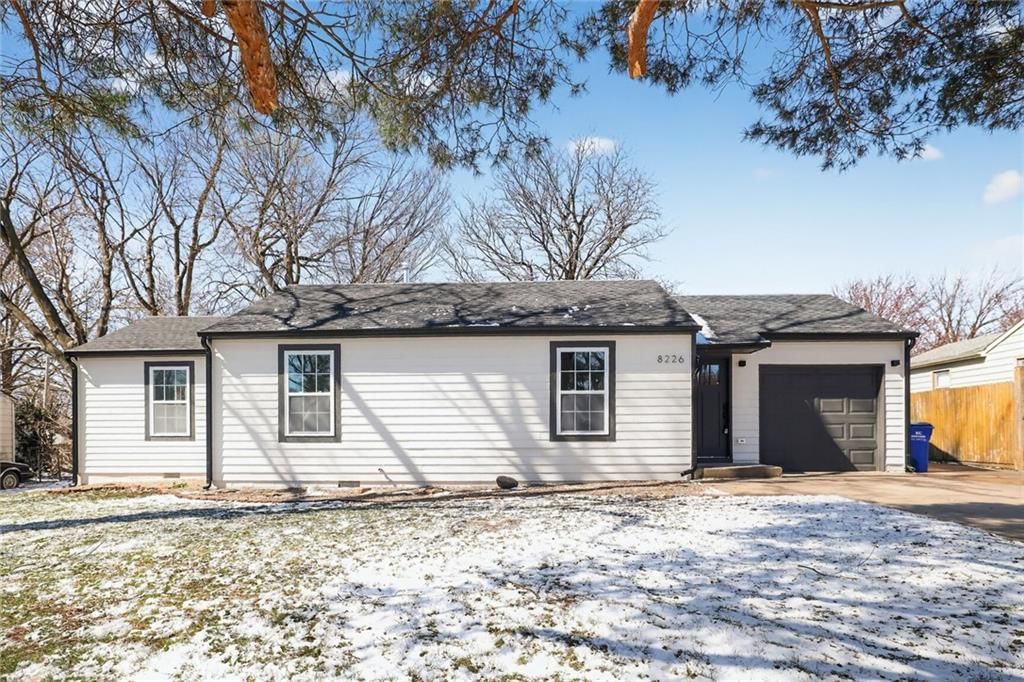 8226 Hadley Street — photo 3