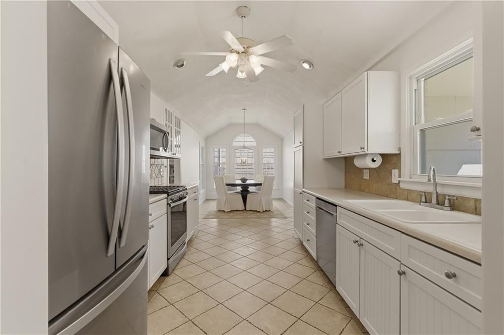 6432 W 101 Street — photo 7