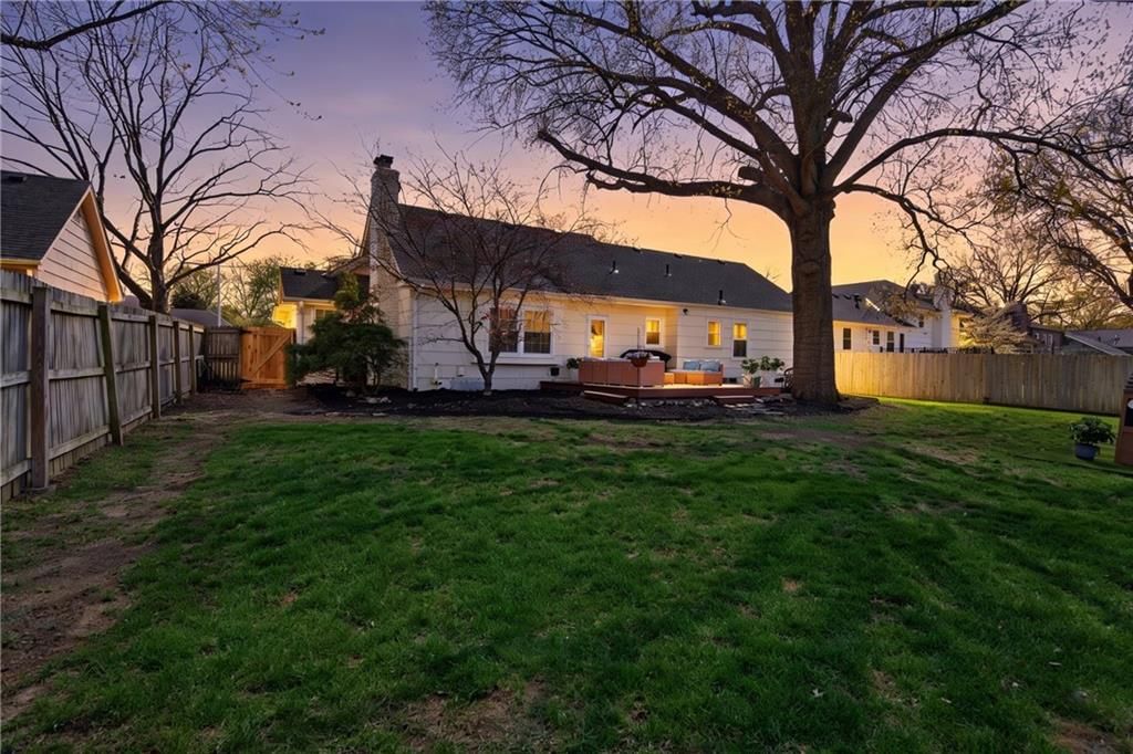 6432 W 101 Street — photo 26
