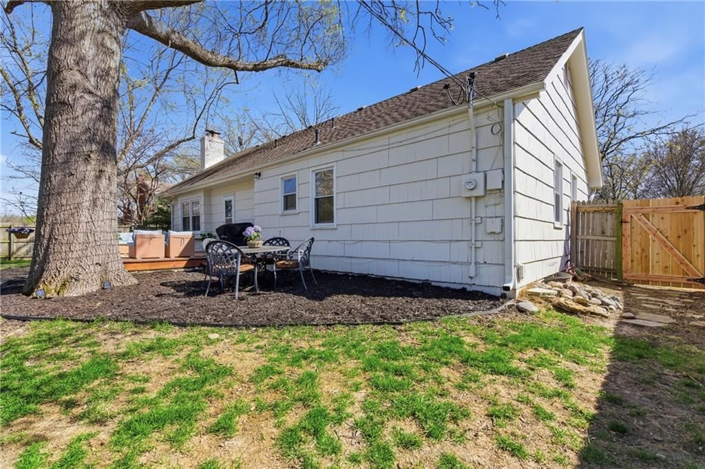 6432 W 101 Street — photo 27