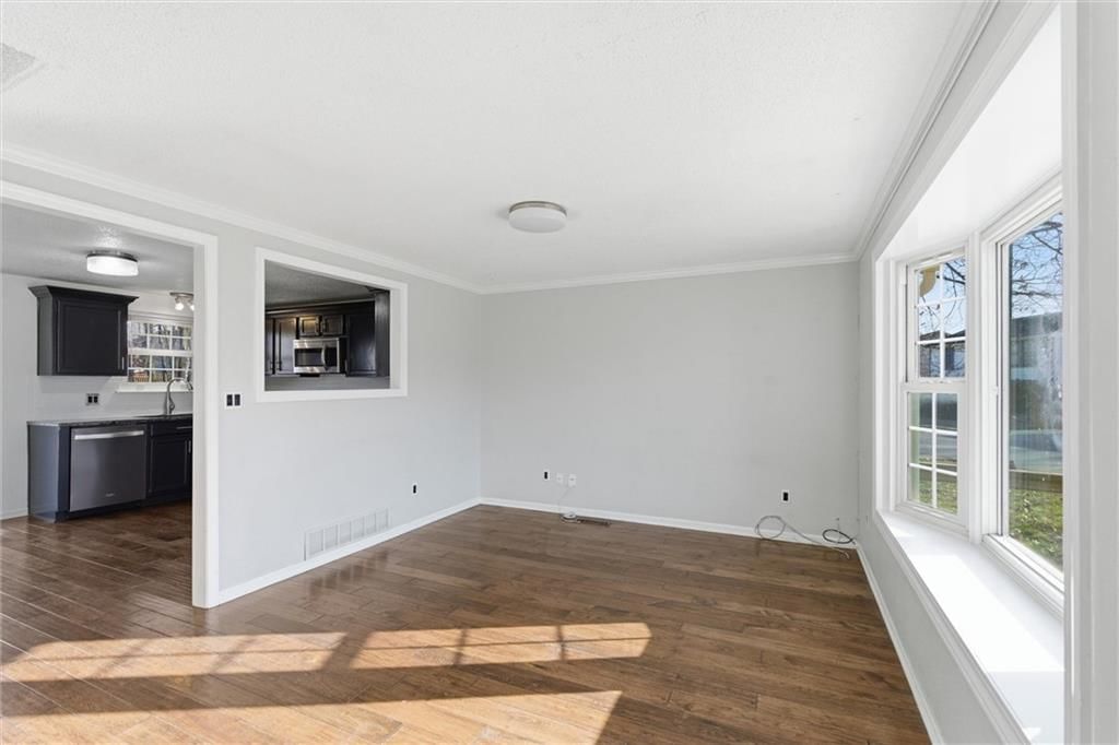 610 E Bristol Lane — photo 7