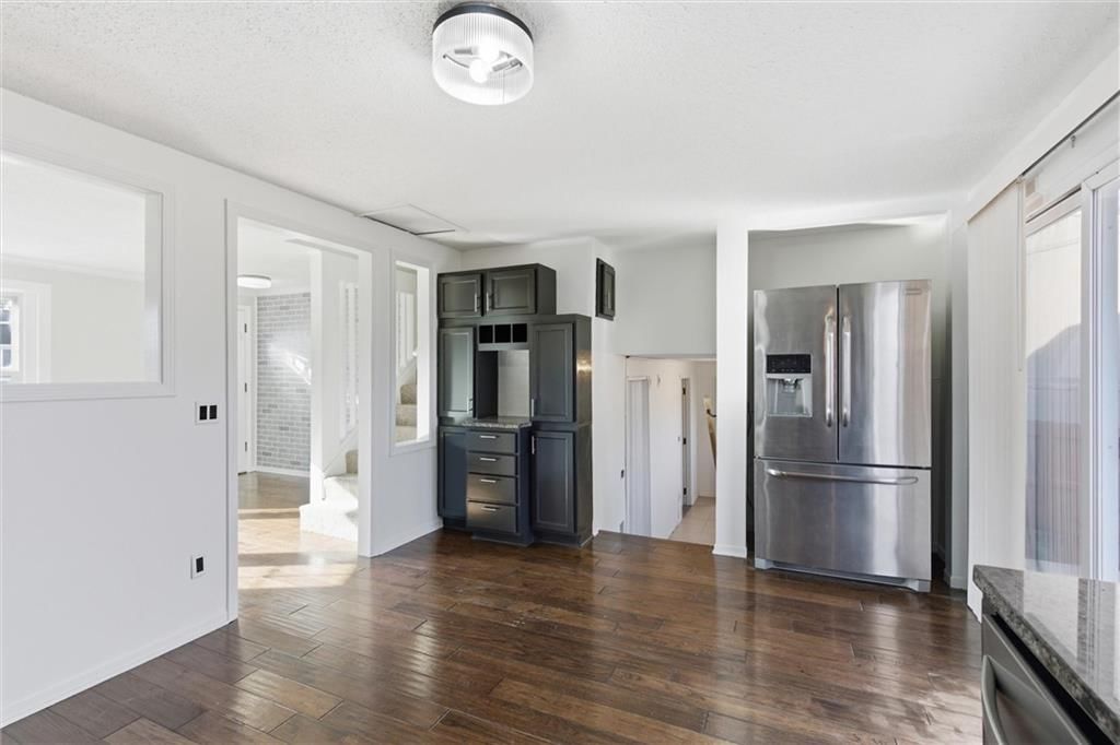 610 E Bristol Lane — photo 15