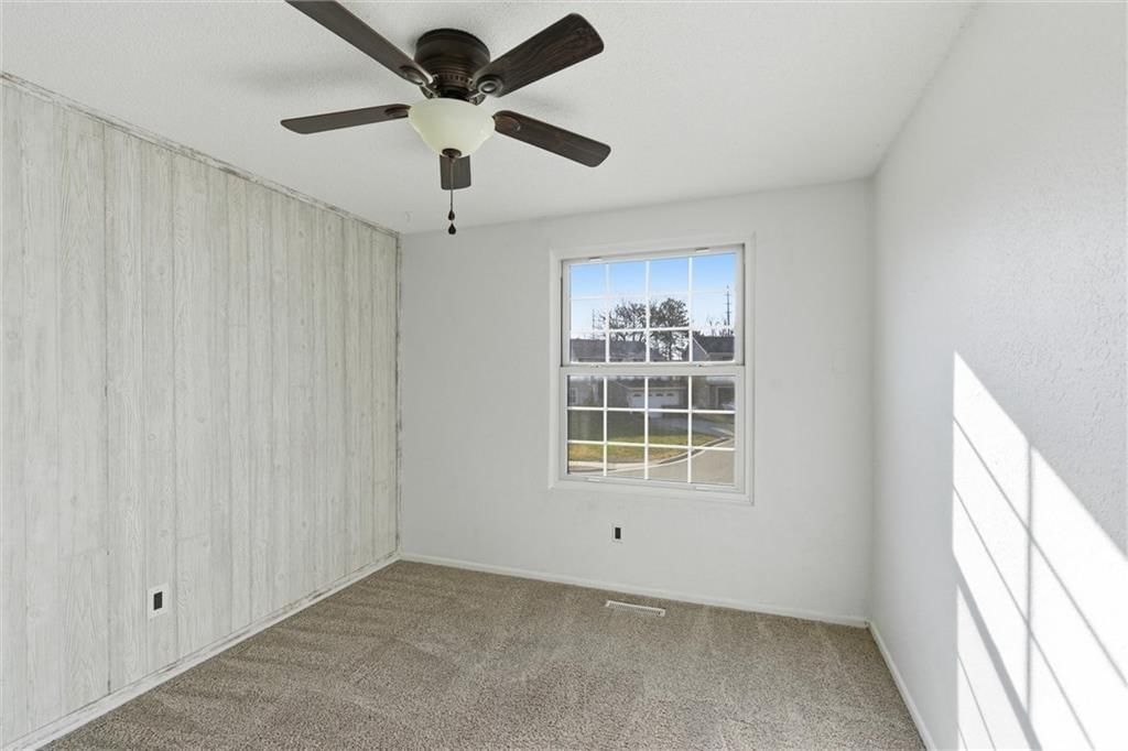 610 E Bristol Lane — photo 22