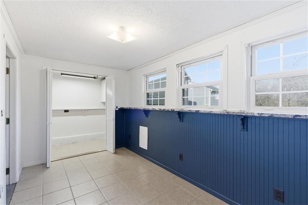 610 E Bristol Lane — photo 24