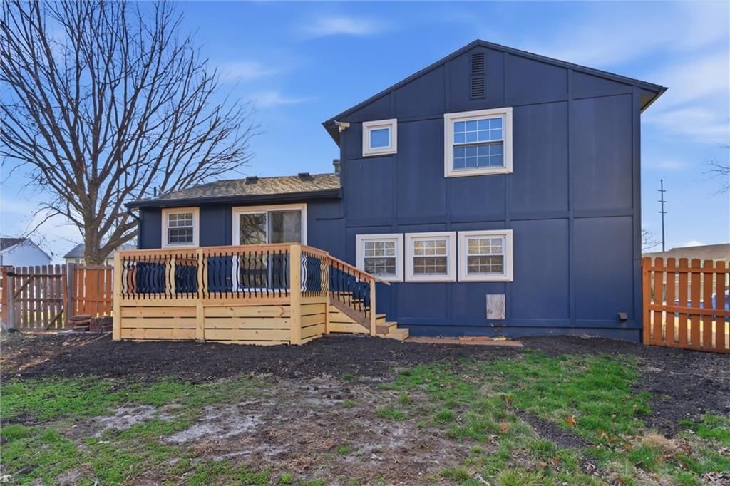 610 E Bristol Lane — photo 32
