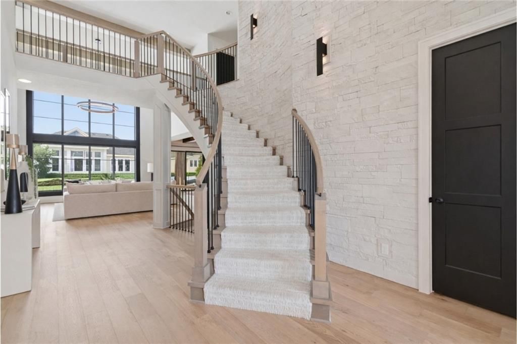 16908 Rosehill Street — photo 2