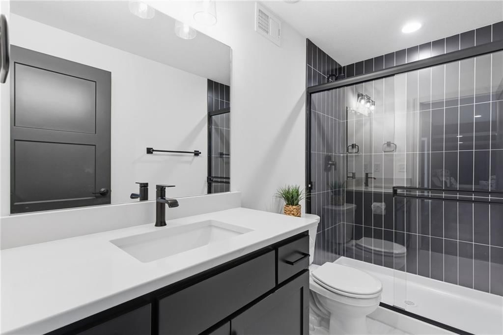 16908 Rosehill Street — photo 31