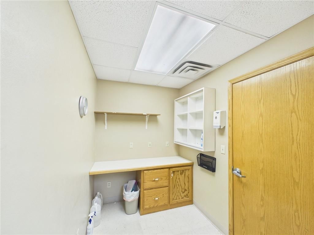 1621 S Main Street — photo 11