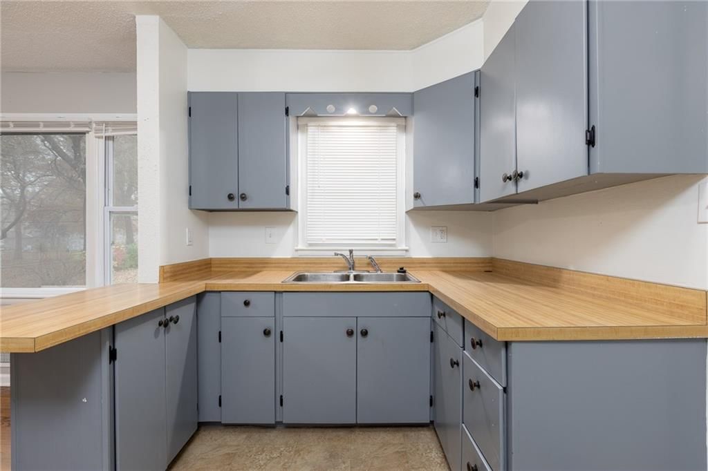 10803 E 60 Terrace — photo 11
