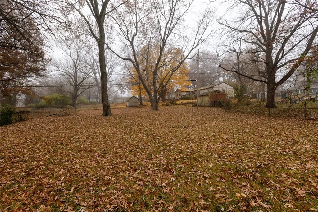 10803 E 60 Terrace — photo 19