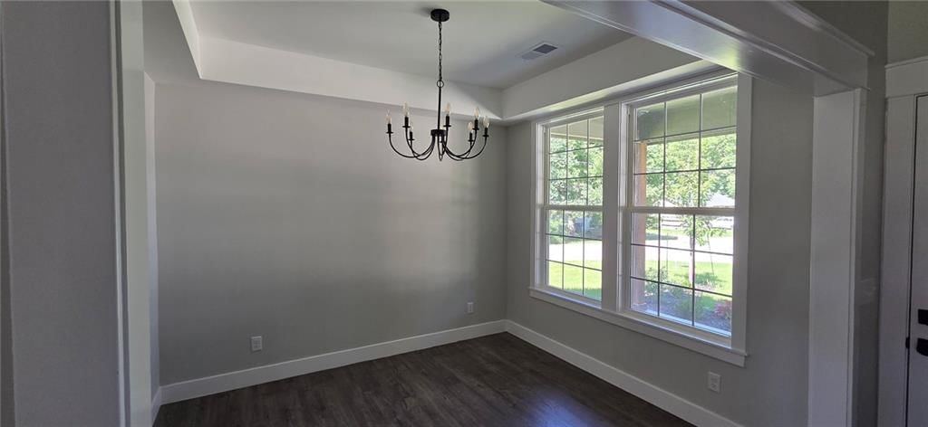 622 NW Charlotte Street — photo 9