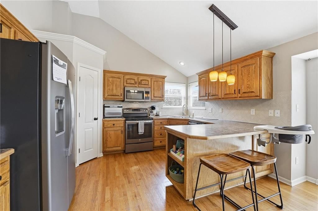521 Cedar Falls Court — photo 8