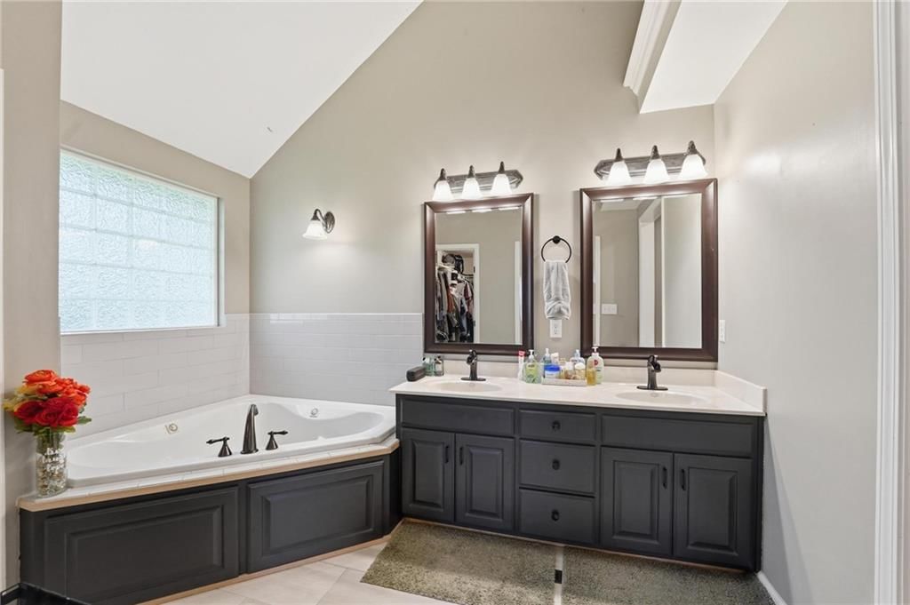 521 Cedar Falls Court — photo 30