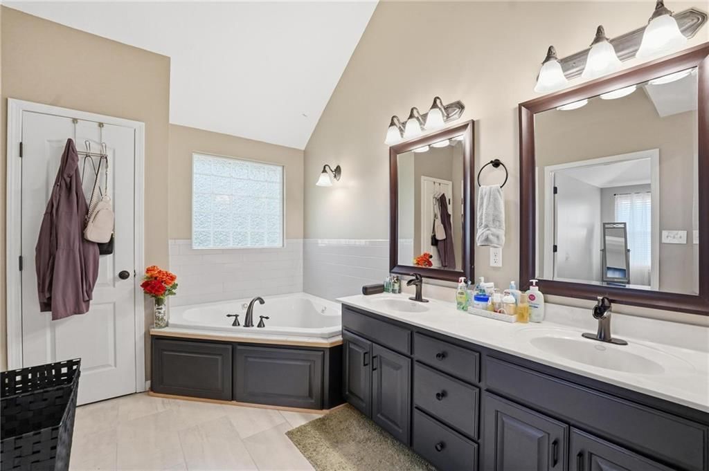521 Cedar Falls Court — photo 31