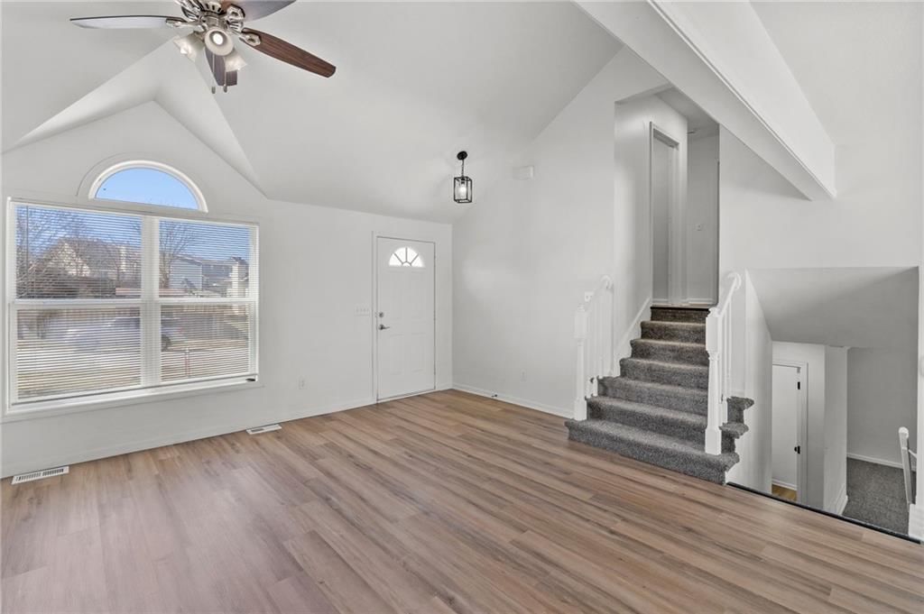 901 PINE CREST Avenue — photo 2