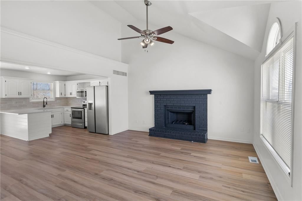 901 PINE CREST Avenue — photo 4