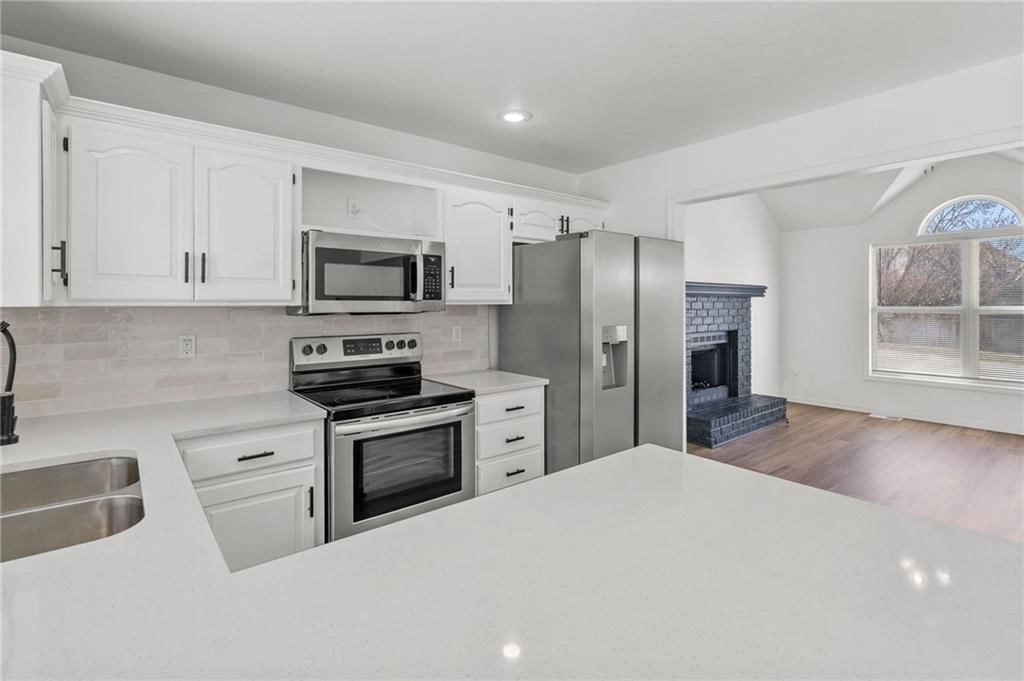 901 PINE CREST Avenue — photo 8