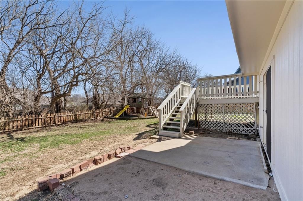 901 PINE CREST Avenue — photo 24
