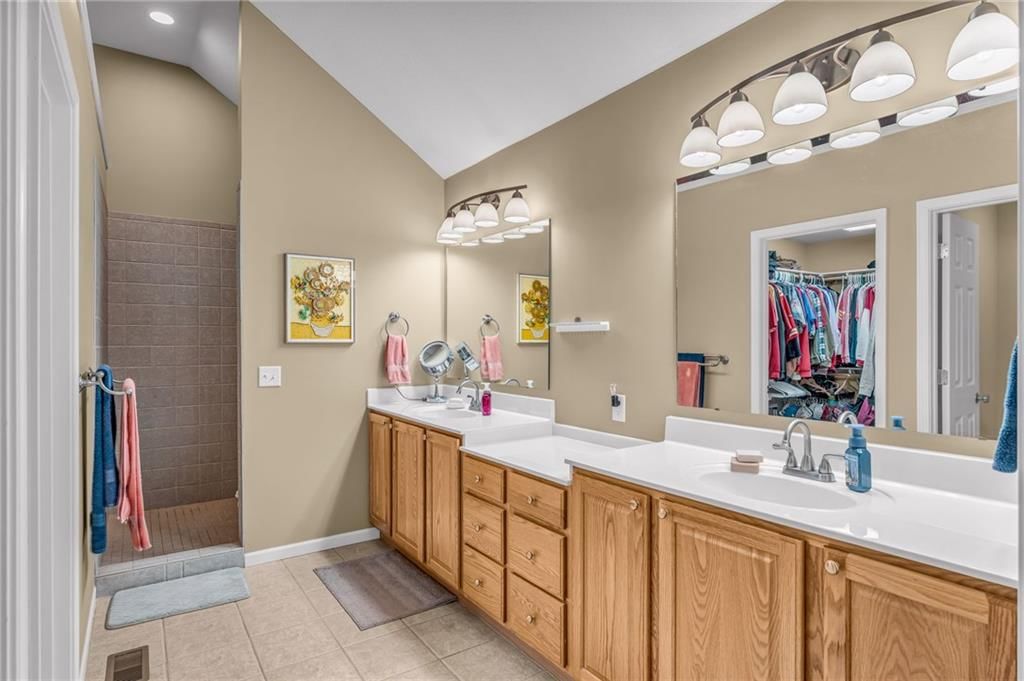 8455 Timber Ridge Street — photo 27