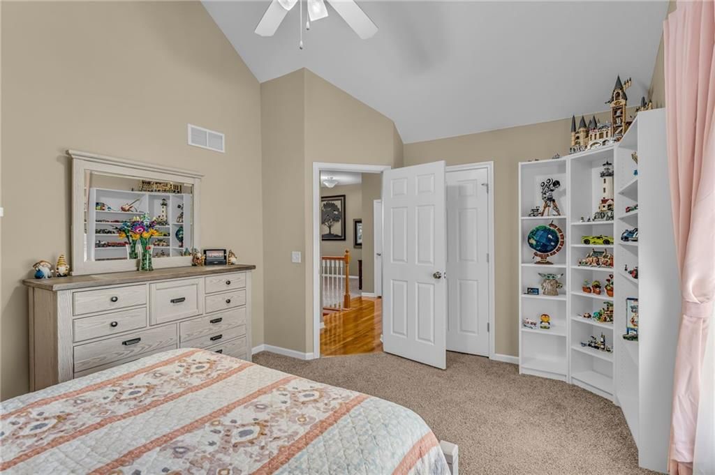 8455 Timber Ridge Street — photo 32