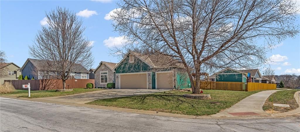 8455 Timber Ridge Street — photo 52