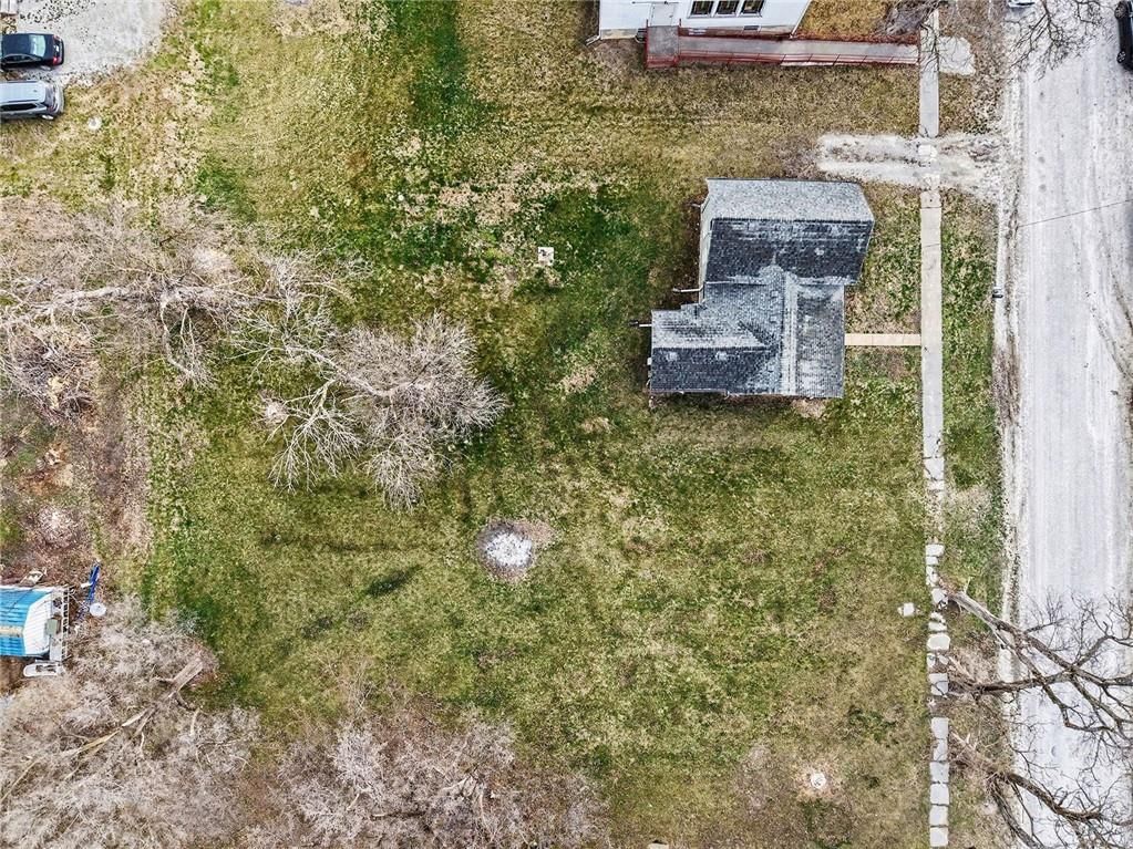 205 E 2nd Street — photo 31