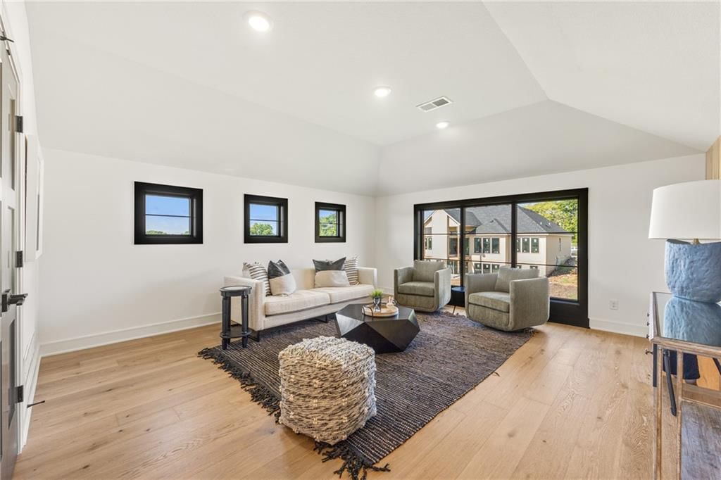 17600 Knox Street — photo 32