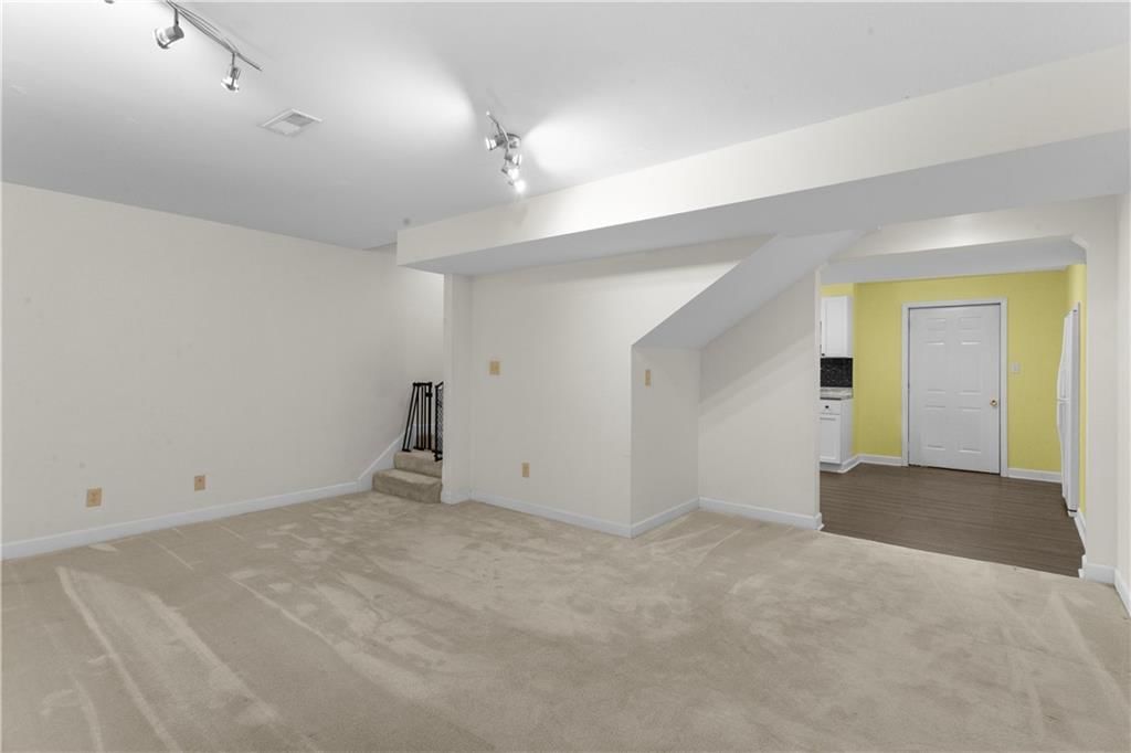 71 Arrowhead Drive — photo 10