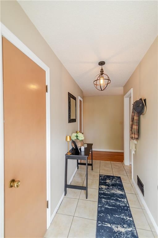 6354 Freeman Avenue — photo 10
