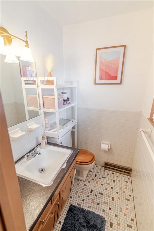 6354 Freeman Avenue — photo 72