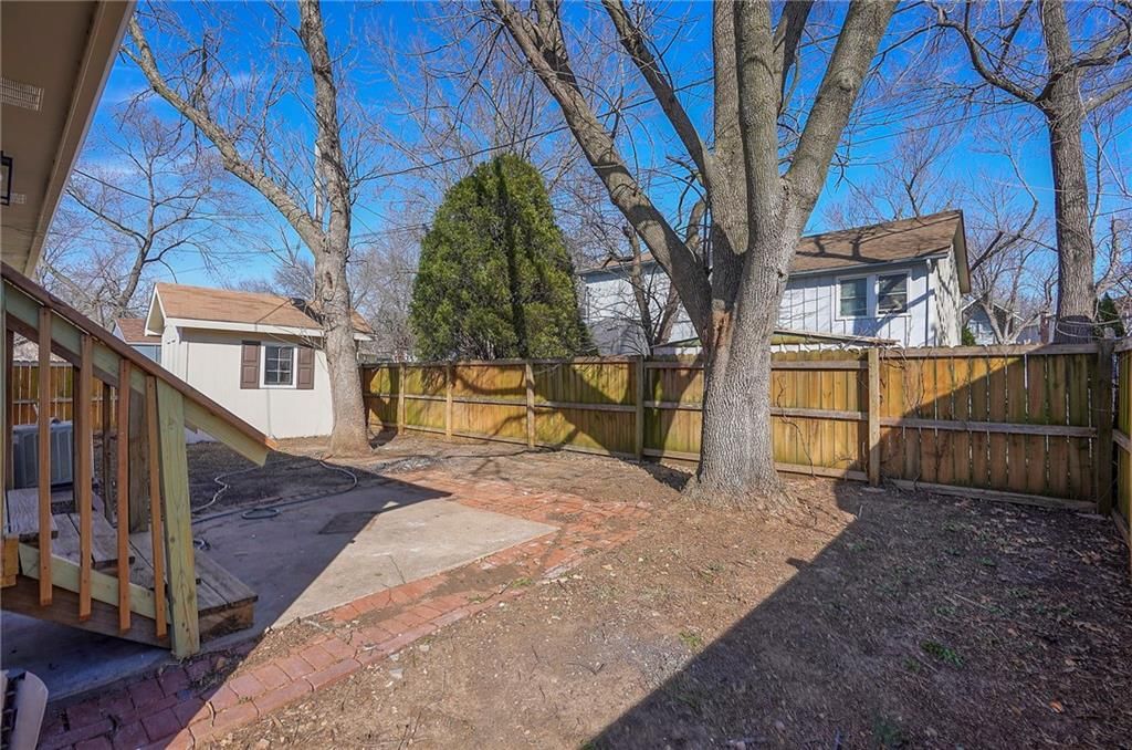 1704 S Taylor Circle — photo 32