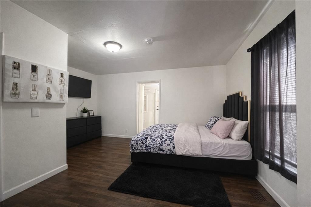 801 N Osage Street — photo 3