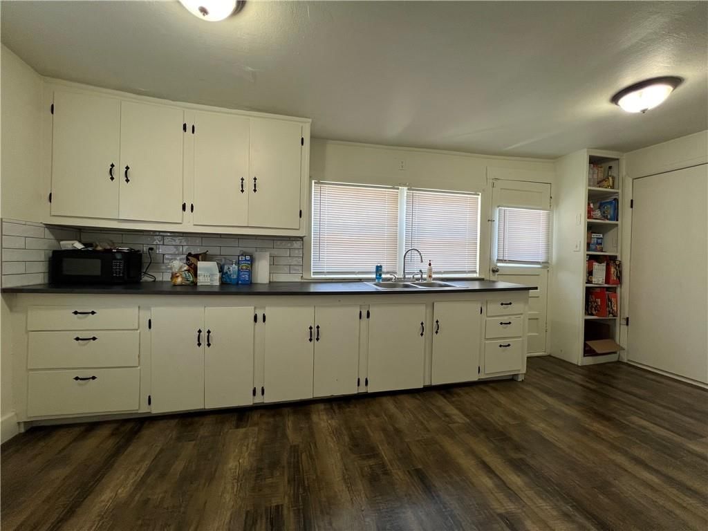 801 N Osage Street — photo 18